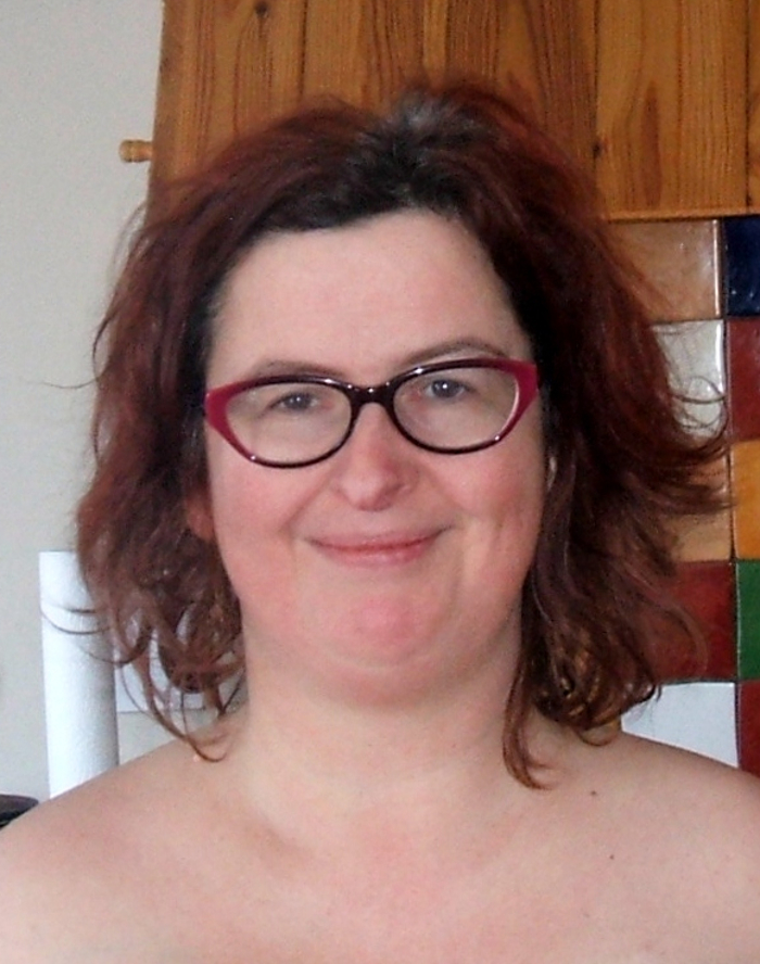 Blog Spotlight with Kate Davis-Holmes, editor of The Naked Mum blog. 